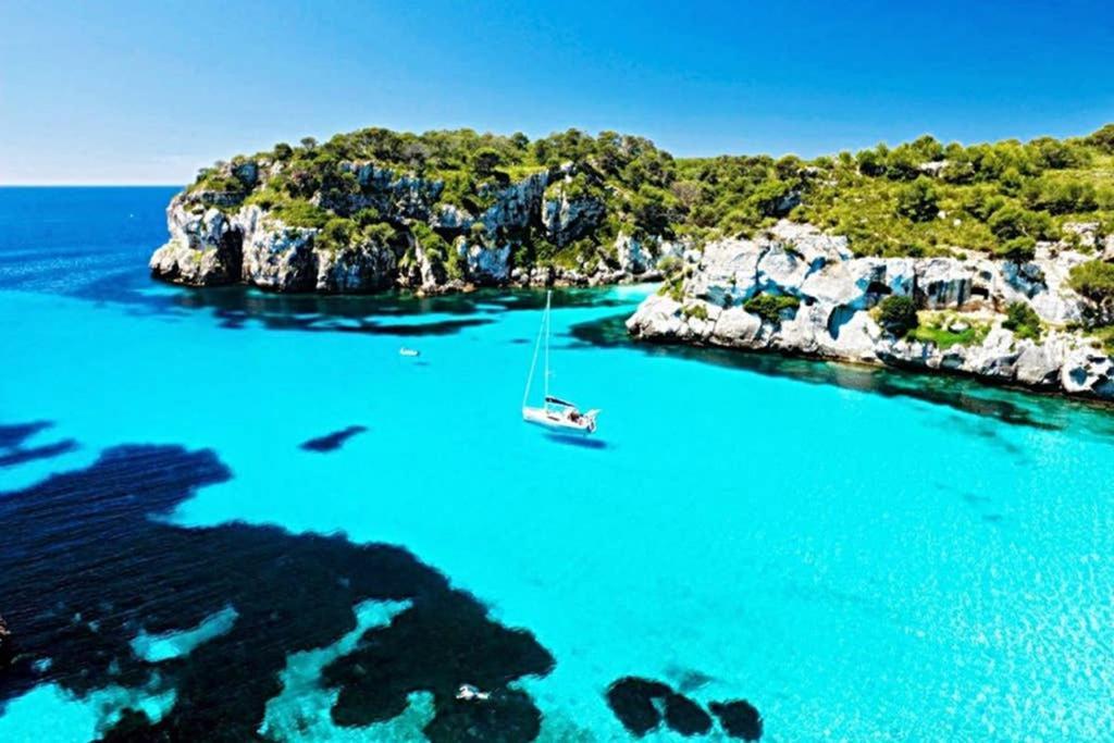 Апартаменты Miravent Terraza Y Jardin Frente Al Mar Menorca Форнельс Экстерьер фото
